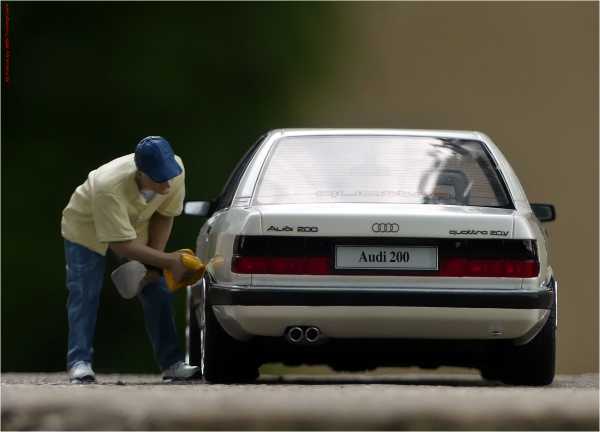 1:18 Audi 200 Quattro 20V bj.1989 Withe inkl. OVP